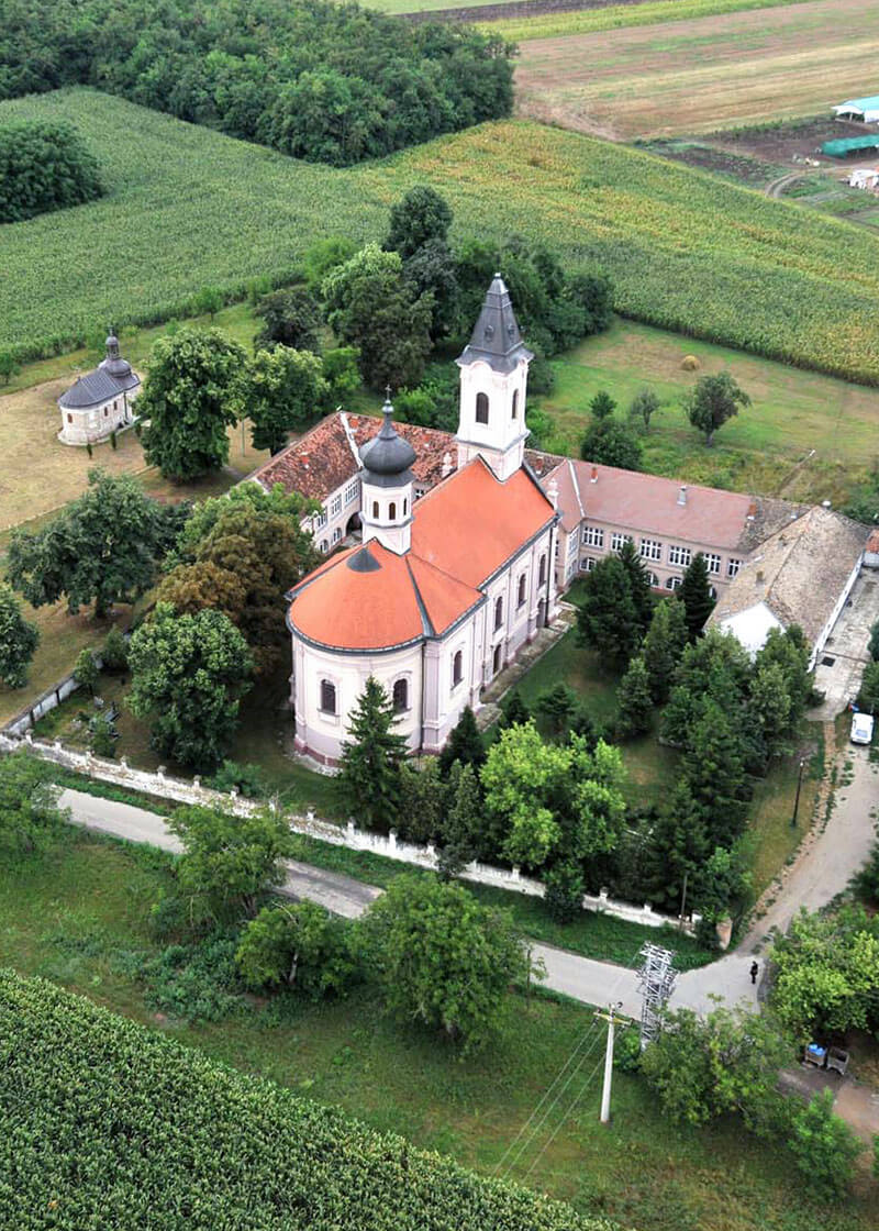 Manastir Fenek dron