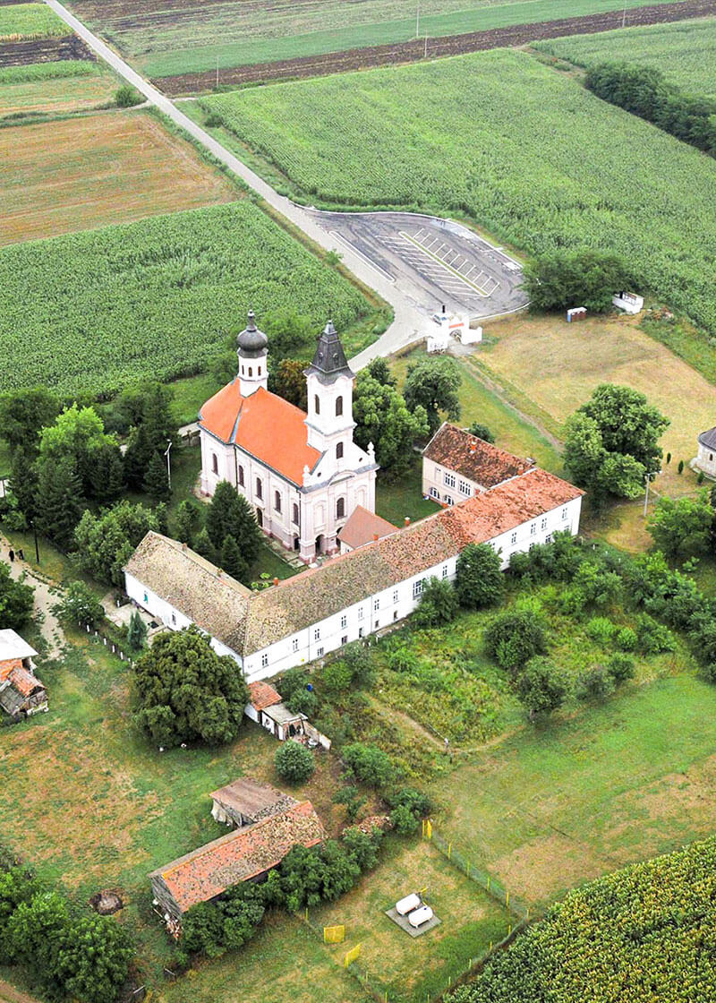 O manastiru Fenek 1